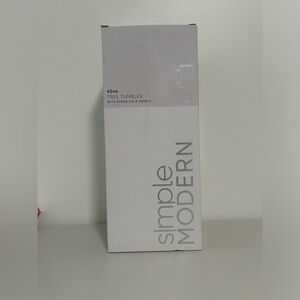 Simple Modern Trek Tumbler 40oz Black Lid Straw